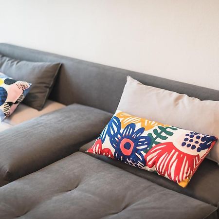 אתונה Gorgeous & Modern At Ampelokipi Metro Station By Greece Apartments מראה חיצוני תמונה