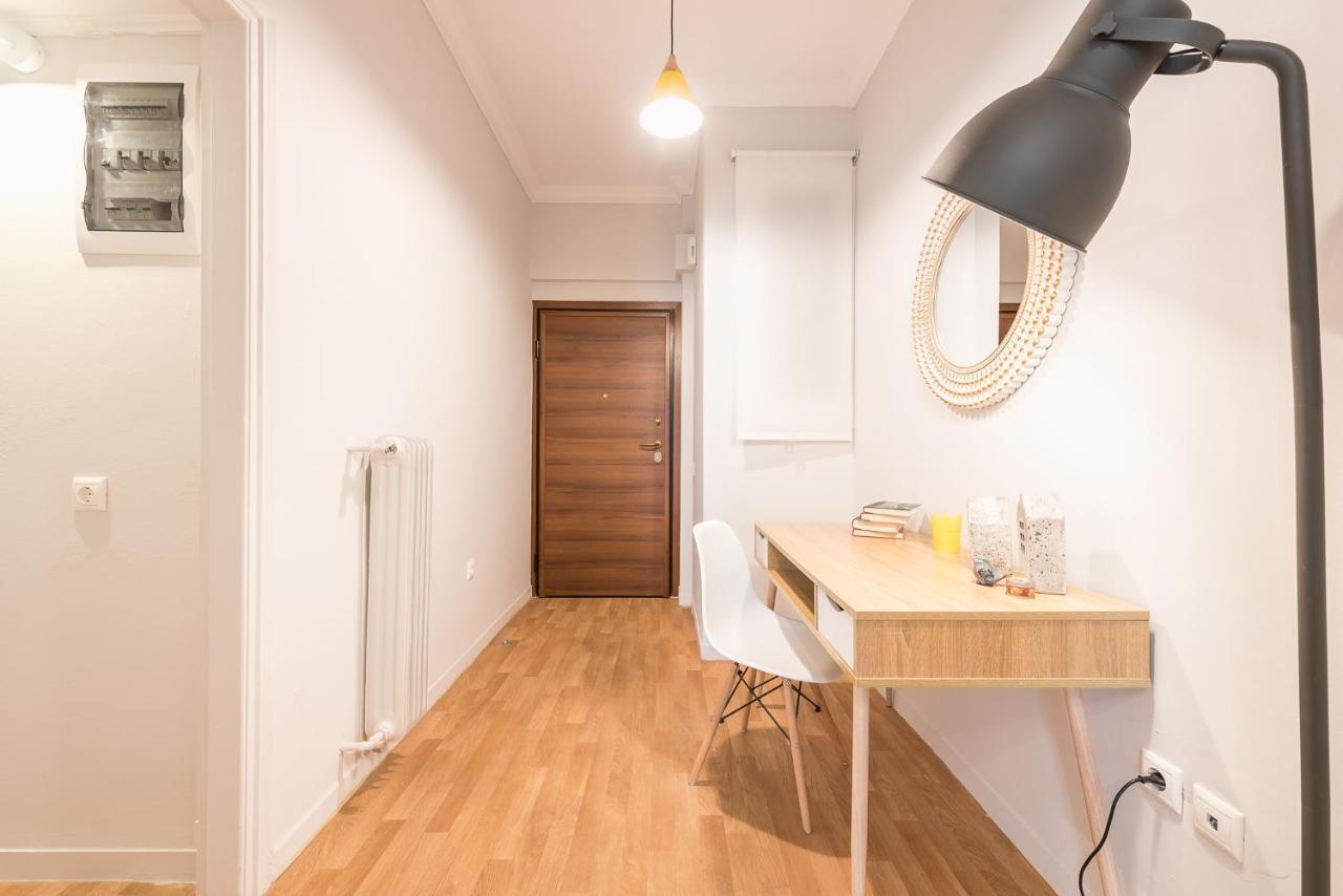 אתונה Gorgeous & Modern At Ampelokipi Metro Station By Greece Apartments מראה חיצוני תמונה