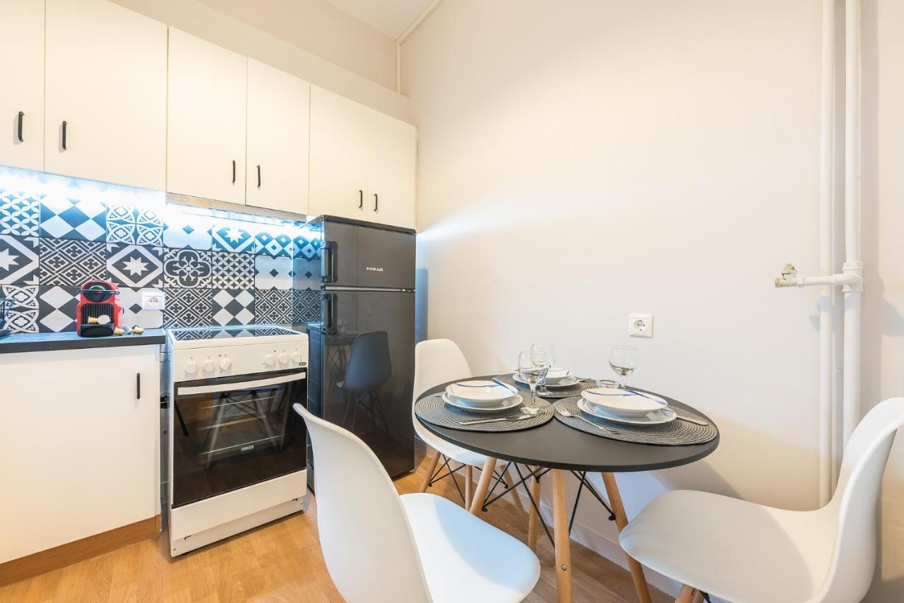 אתונה Gorgeous & Modern At Ampelokipi Metro Station By Greece Apartments מראה חיצוני תמונה