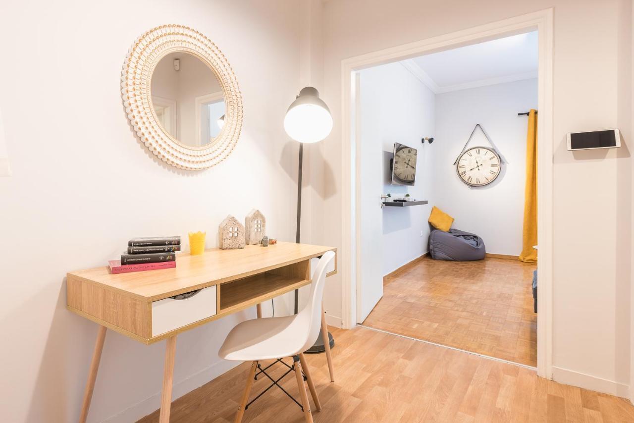 אתונה Gorgeous & Modern At Ampelokipi Metro Station By Greece Apartments מראה חיצוני תמונה