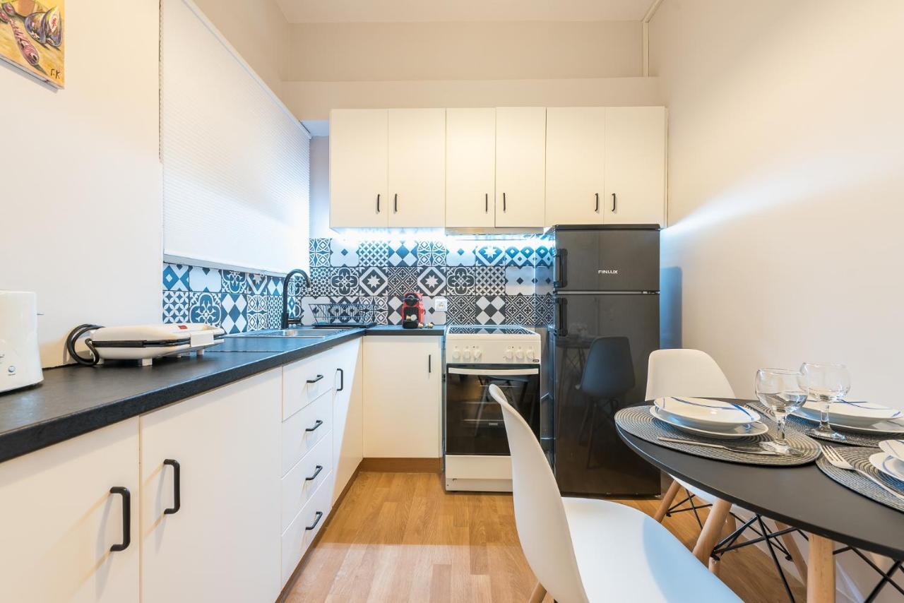 אתונה Gorgeous & Modern At Ampelokipi Metro Station By Greece Apartments מראה חיצוני תמונה
