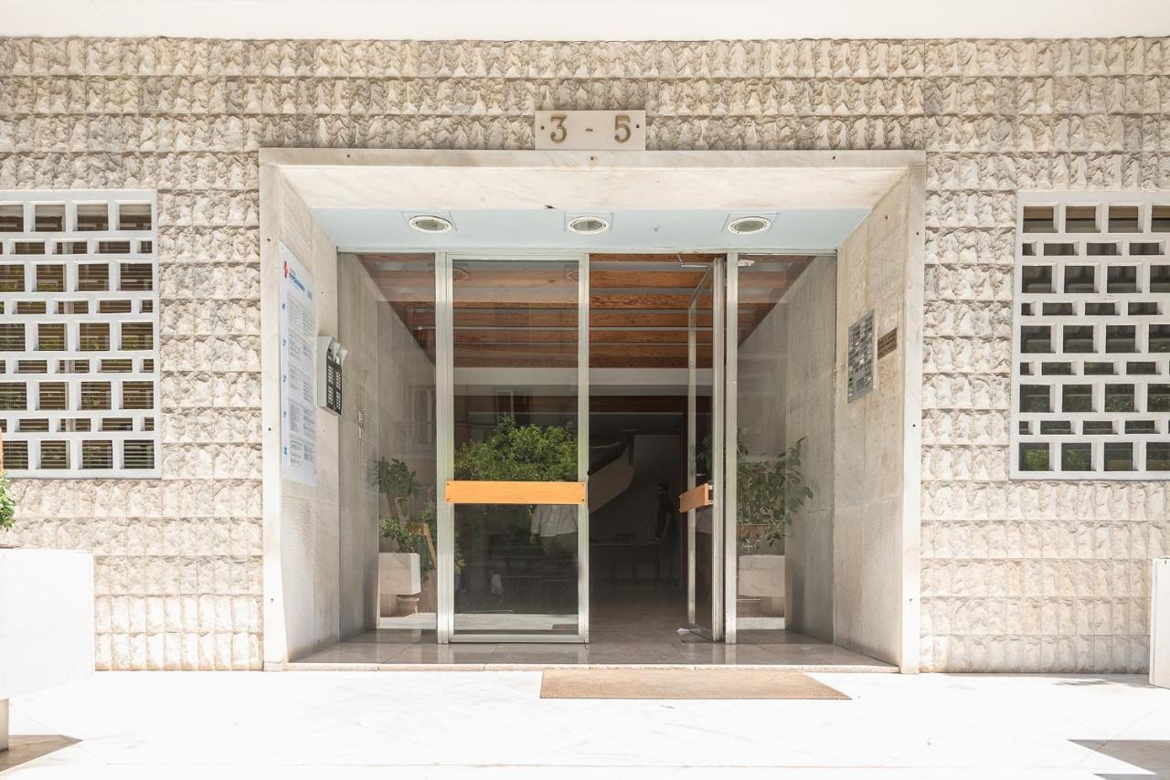 אתונה Gorgeous & Modern At Ampelokipi Metro Station By Greece Apartments מראה חיצוני תמונה